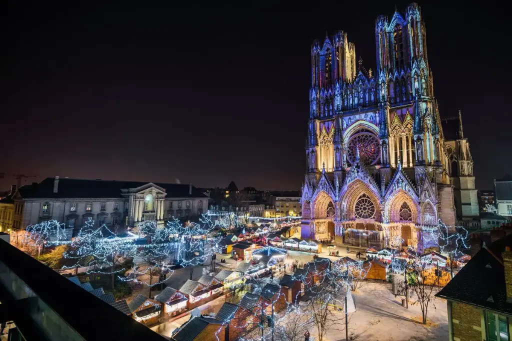 marche-de-noel-a-reims-162459-1200-0.webp