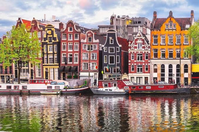 amsterdam.jpg